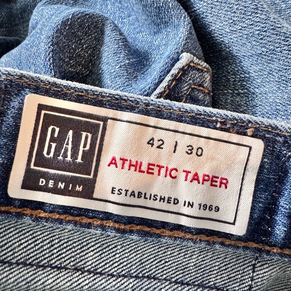 Gap Athletic Taper Denim Jeans Men Size 42X30 EUC - Picture 5 of 5